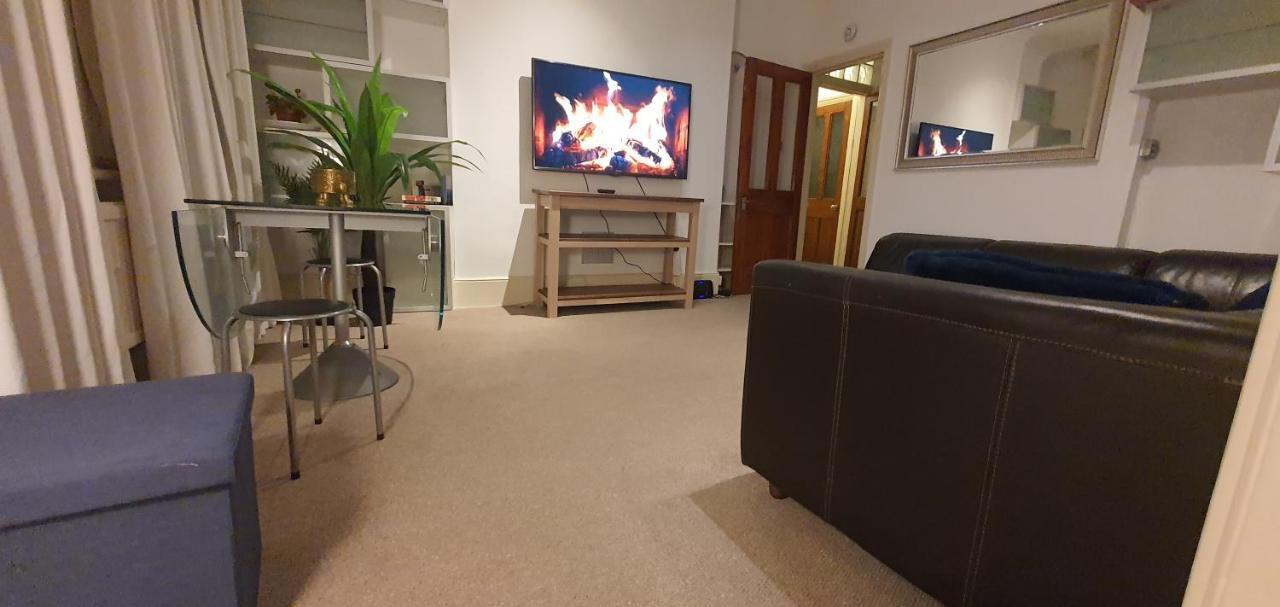 Walk To London Bridge En Suite Apartment With Kitchen Luaran gambar